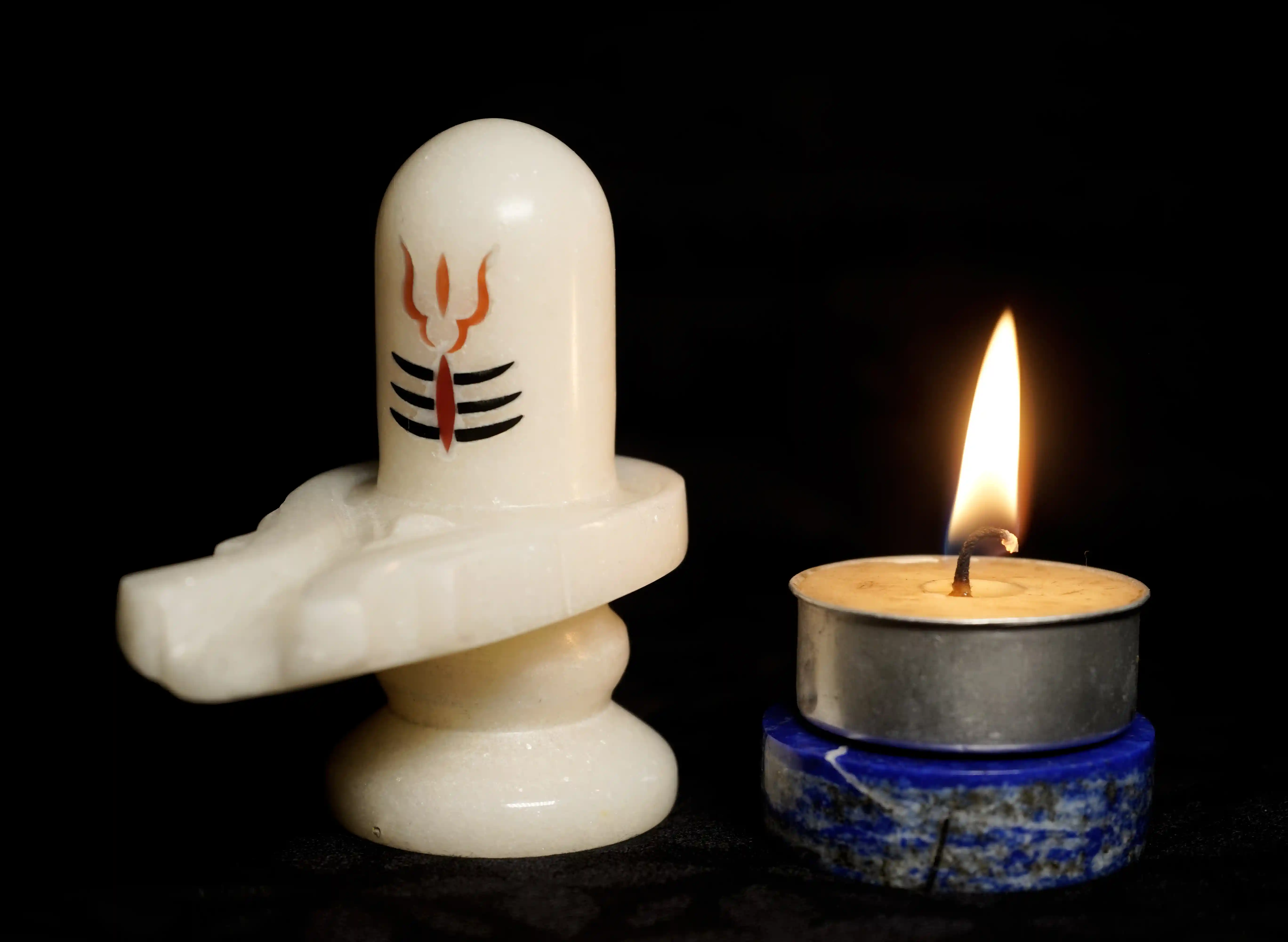 Marble Shiv Ling Statue